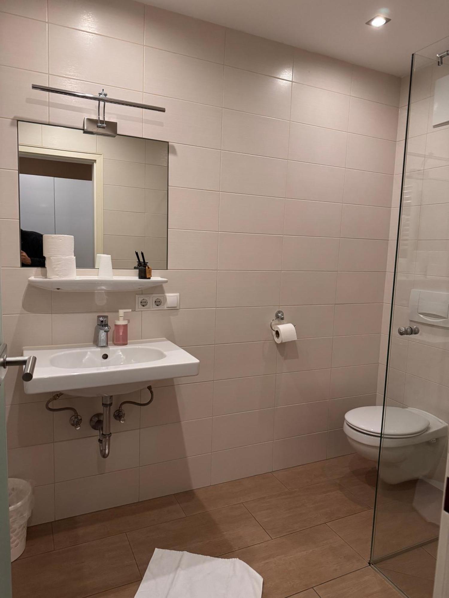 Austria Traveller Hotel Kirchdorf Kirchdorf an der Krems Buitenkant foto